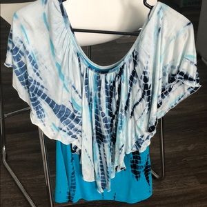 The-dye butterfly top. XS. Venus